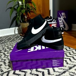 NIKE SB ZOOMS BLAZER MID black/white